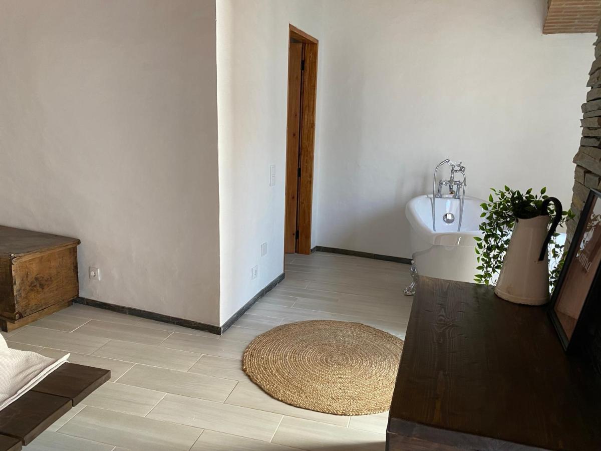 Bed and Breakfast Casa Da Igrejja Алмодовар Экстерьер фото